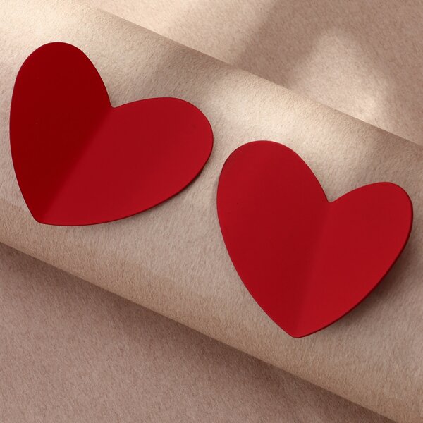 

Heart Design Stud Earrings, Red