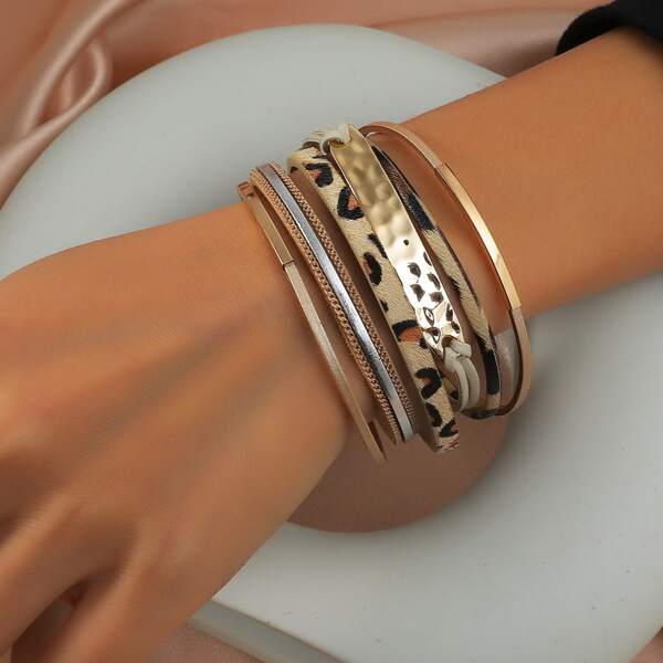 

Leopard Pattern Bracelet, Gold