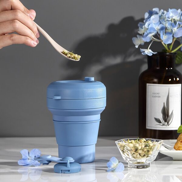 

1pc Silicone Foldable Travel Cup With Straw, Blue