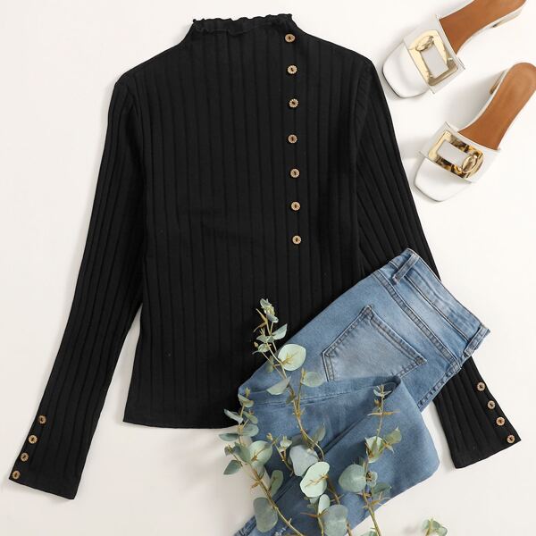 

Plus Button Front Lettuce Trim Tee, Black