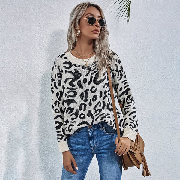 

All Over Pattern Drop Shoulder Sweater, Black and white