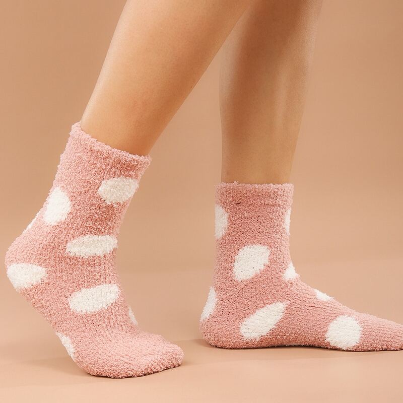 

Polka Dot Pattern Floor Socks, Pink