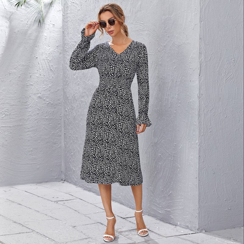 

Flounce Sleeve Shirred Waist Ditsy Floral Dress, Black and white