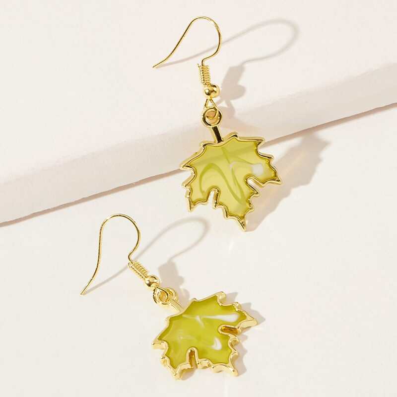 

Maple Leaf Drop Earrings, Gold