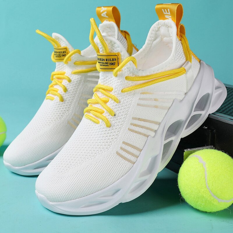 

Lace Up Decor Low Top Sneakers, White