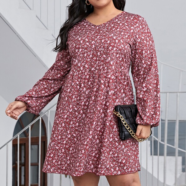

Plus V-neck Ditsy Floral Smock Dress, Multicolor
