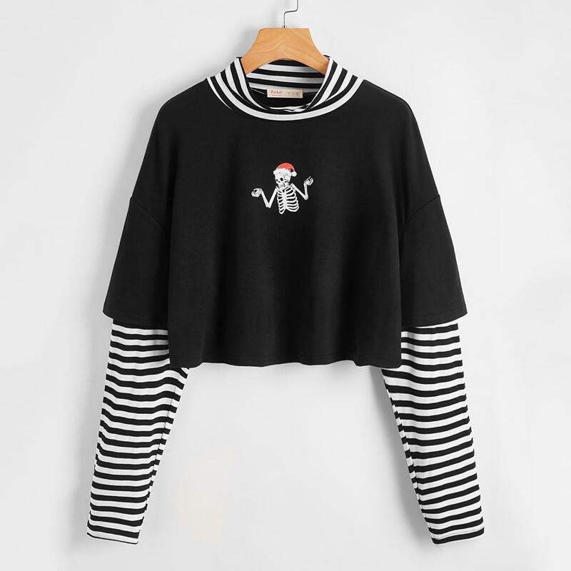 

Christmas 2 In 1 Striped Sleeve Skull Graphic Oversized Tee, Black and white