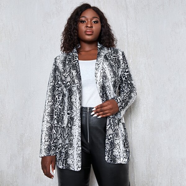 

Plus Snakeskin Print Single Button Blazer, Black and white
