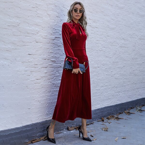 

Tie Neck Velvet Dress, Burgundy