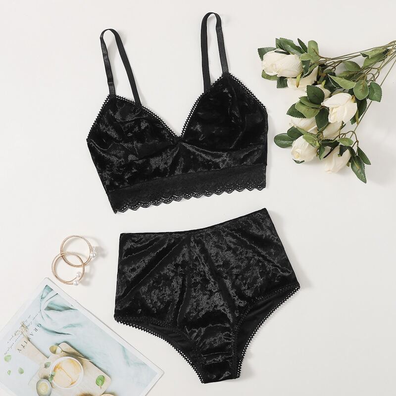 

Lace Trim Velvet Lingerie Set, Black