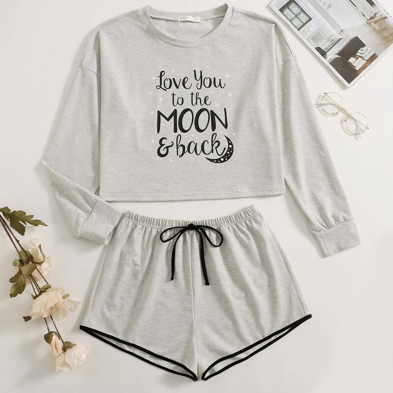 

Slogan Graphic Crop Top & Shorts PJ Set, Light grey