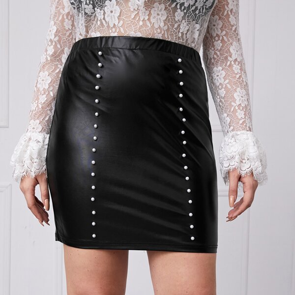 

Plus Pearl Detail PU Leather Skirt, Black