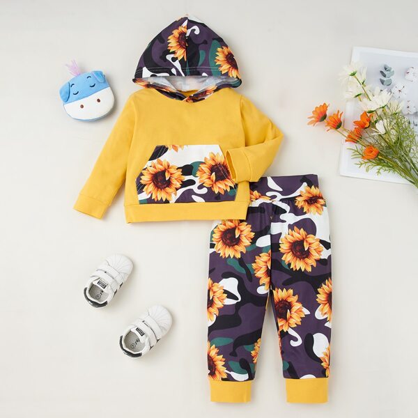 

Baby Girl Sunflower And Camo Print Hoodie & Sweatpants, Multicolor