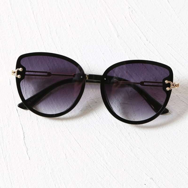 

Cat Eye Sunglasses