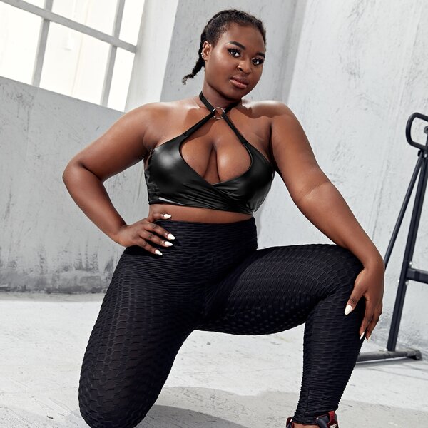 

Plus Solid O-Ring Tie Back Sports Top, Black