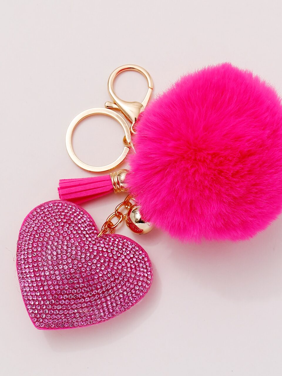 Party 1pc Ladies' Rhinestone-Encrusted Plush Solid Color Heart Shaped Keychain With LOVE Charm Pom-Pom Keyring, Ideal For Valentine's Day, Mother's Day Gifts, Wedding Favors Valentines Car Accessories Bag Charm School Cute Goth Y2k Gifts For Mother, Father, Graduation, And Teacher