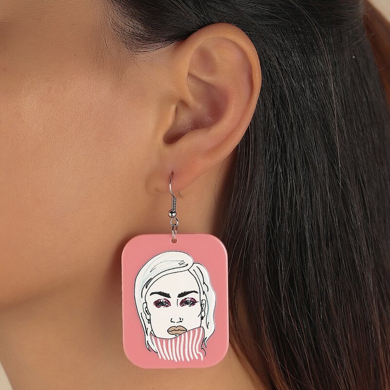 

Figure Pattern Geo Drop Earrings, Multicolor