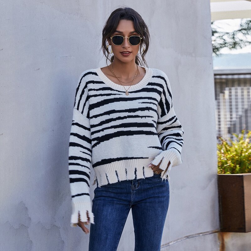 

Drop Shoulder Stripe Oversized Sweater, Black and white
