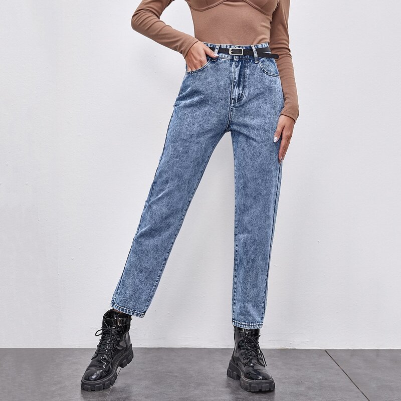 

Solid Belted Mom Jeans, Medium wash