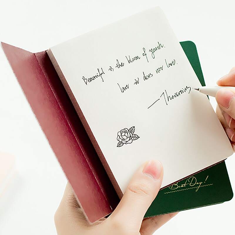 

1pack Letter Graphic Cover Random Memo Pad, Multicolor
