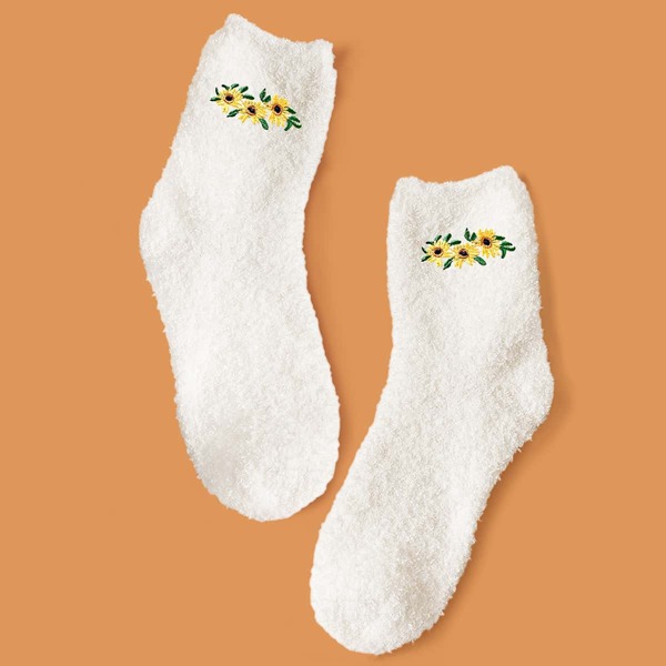 

Flower Embroidery Fuzzy Socks, White