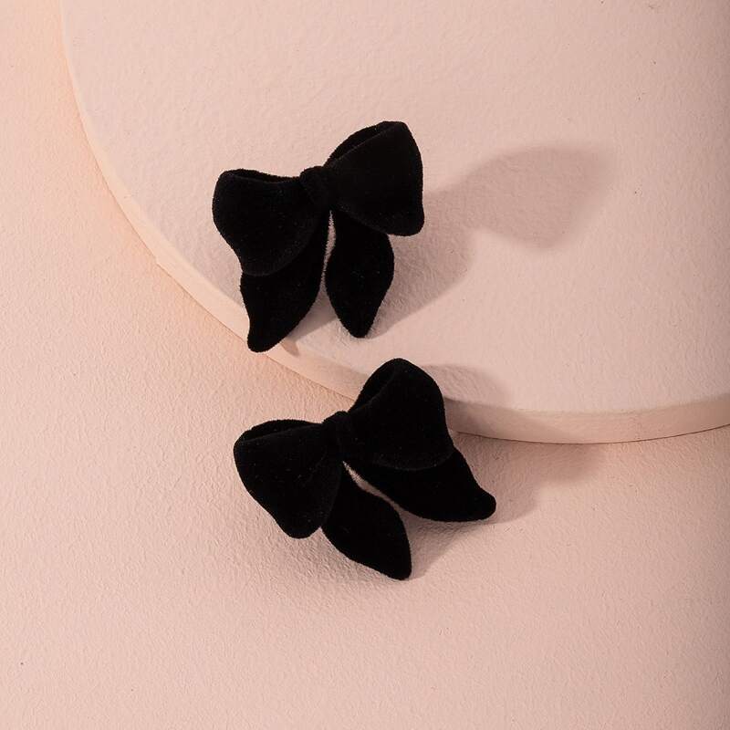 

Bow Knot Design Stud Earrings, Black