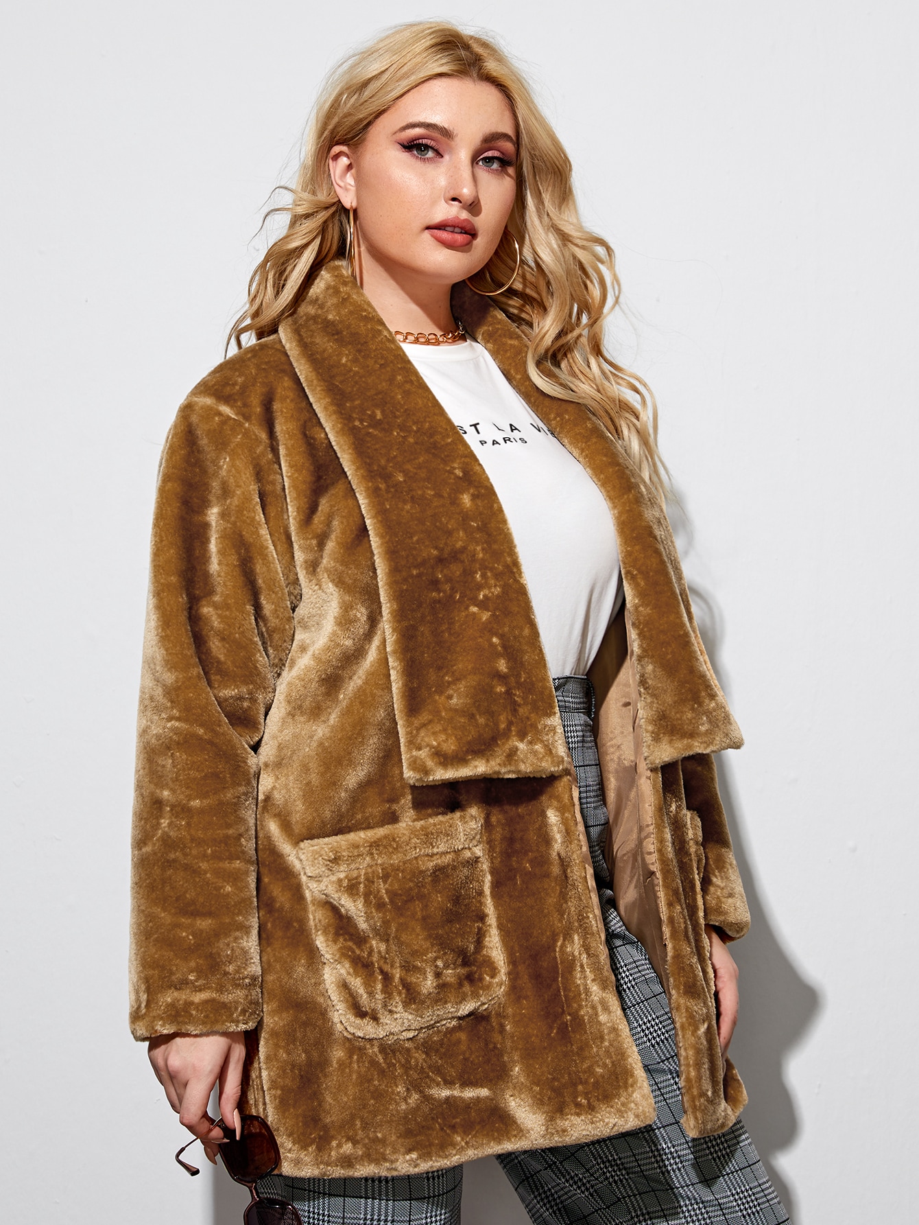 Plus Dual Pocket Teddy Coat thumbnail