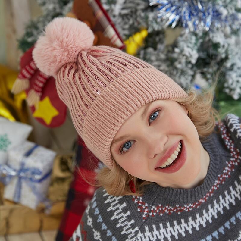 

Pom Pom Decor Sequin Knitted Beanie, Pink