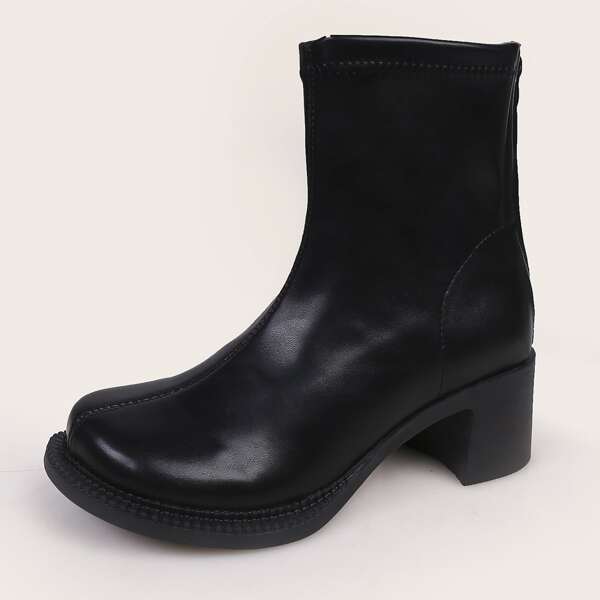 

Minimalist Wide Fit Chunky Heeled Boots, Black