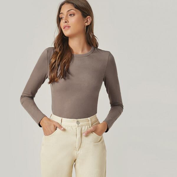 

Solid Form Fitted Tee, Mocha brown