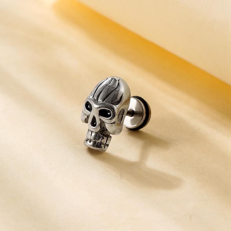 

1pc Guys Skull Decor Ear Stud, Silver