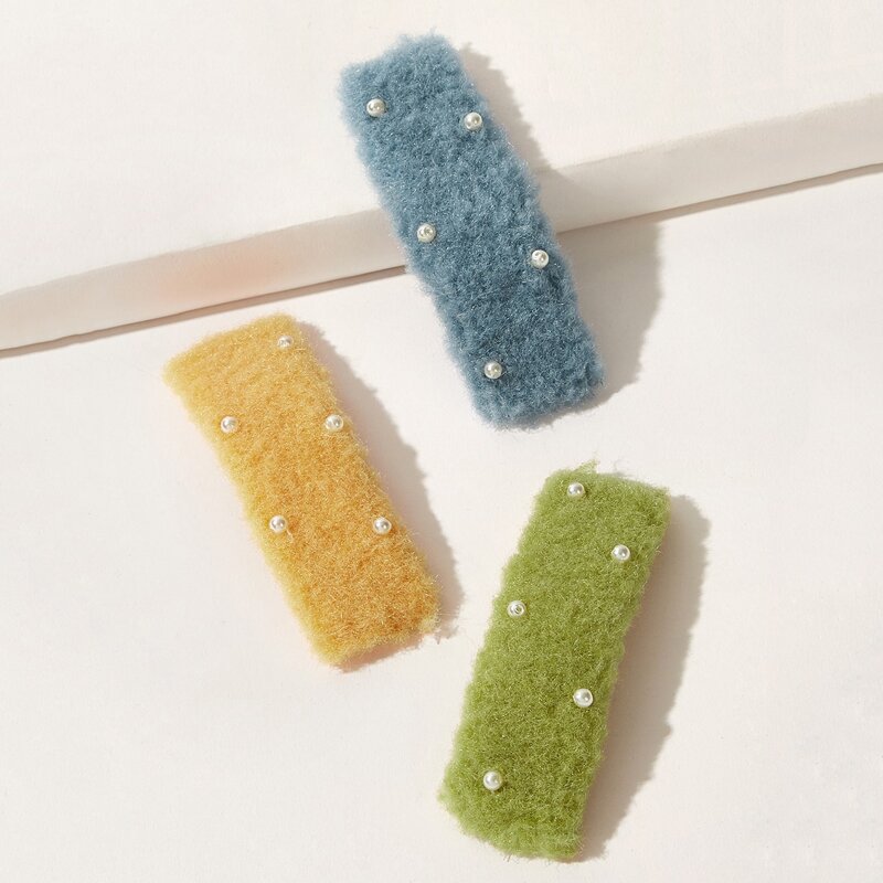 

3pcs Faux Pearl Decor Fluffy Hair Clip, Multicolor