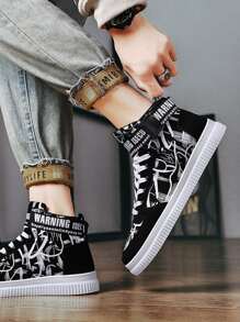 男士涂鸦印花高帮运动鞋时尚滑板鞋男士街头潮流