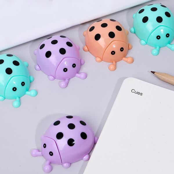 

4pcs Ladybug Shaped Random Pencil Sharpener, Multicolor