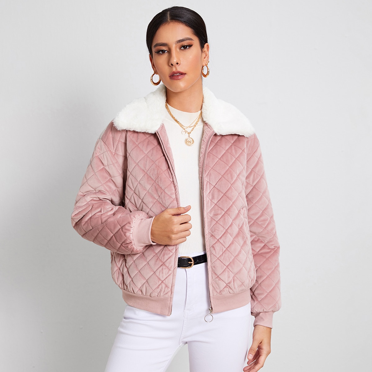 Image of Contrast Faux Fur Collar Zipper Placket Quilted Jacket