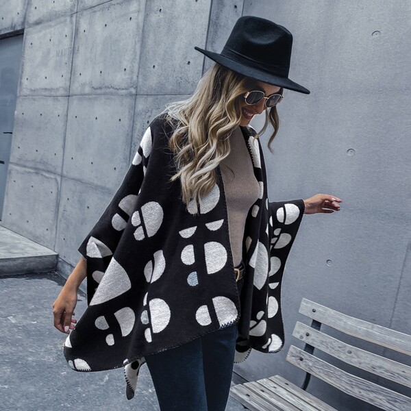 

Geo Pattern Asymmetrical Hem Cardigan, Black and white