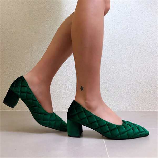 

Quilted Point Toe Mid Heeled Pumps, Green