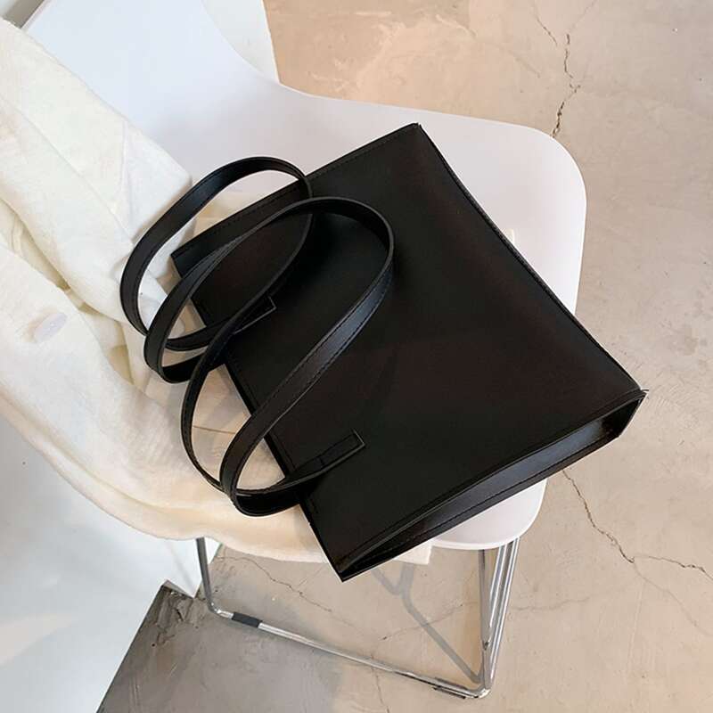 

Minimalist Tote Bag, Black