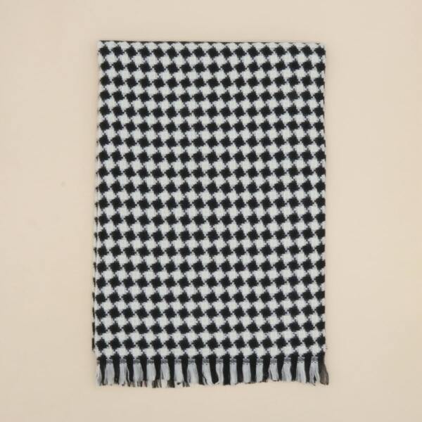 

Geo Pattern Scarf, Black and white
