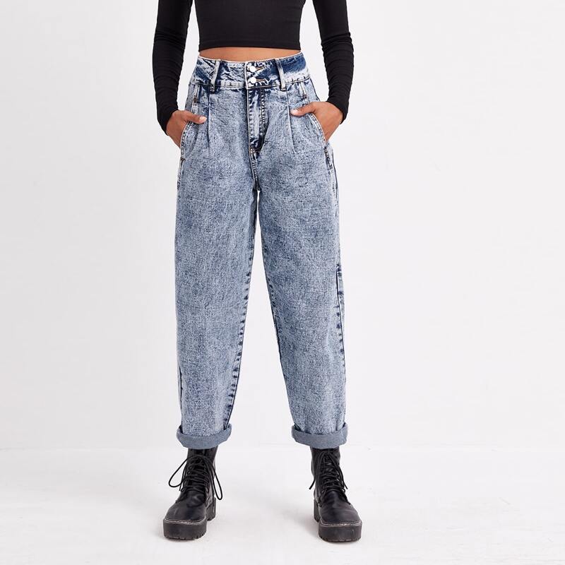 

High Waist Fold Pleat Mom Jeans, Light wash