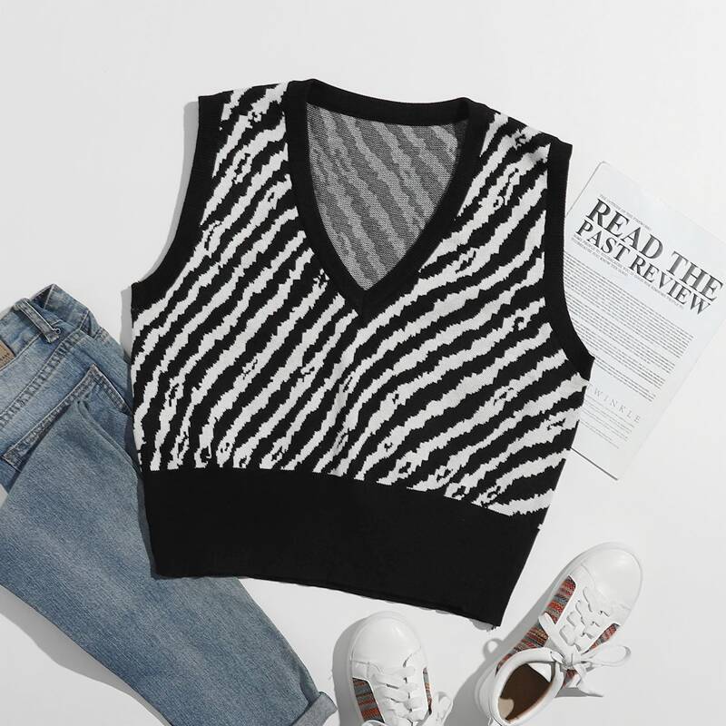 

Zebra Stripe Pattern Sweater Vest, Black and white
