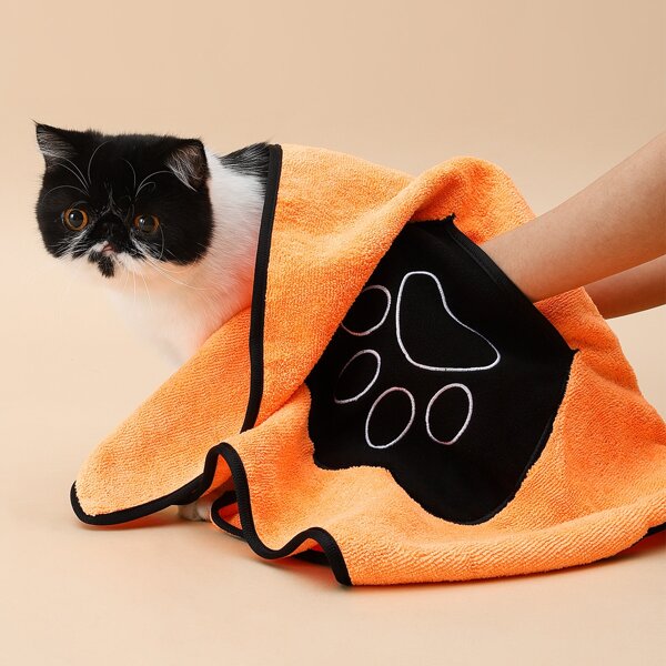 

Contrast Binding Cat Bath Towel, Orange
