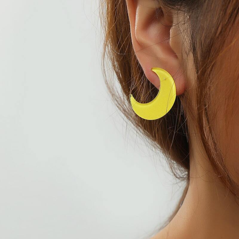 

Moon Design Stud Earrings, Yellow