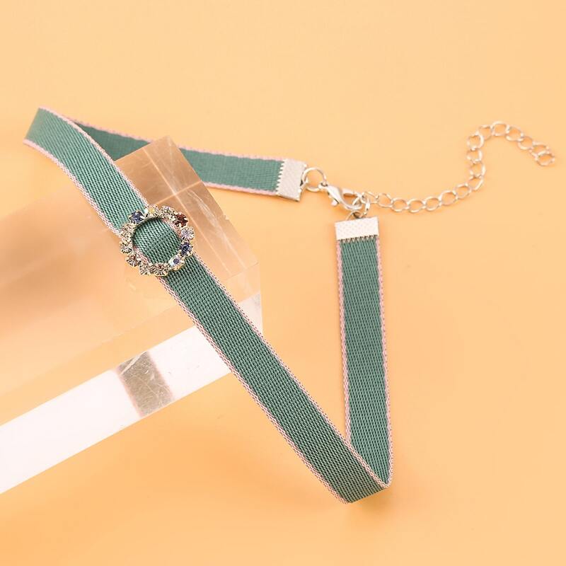 

Rhinestone Decor Choker, Green