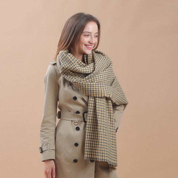 

Plaid Pattern Scarf, Multicolor