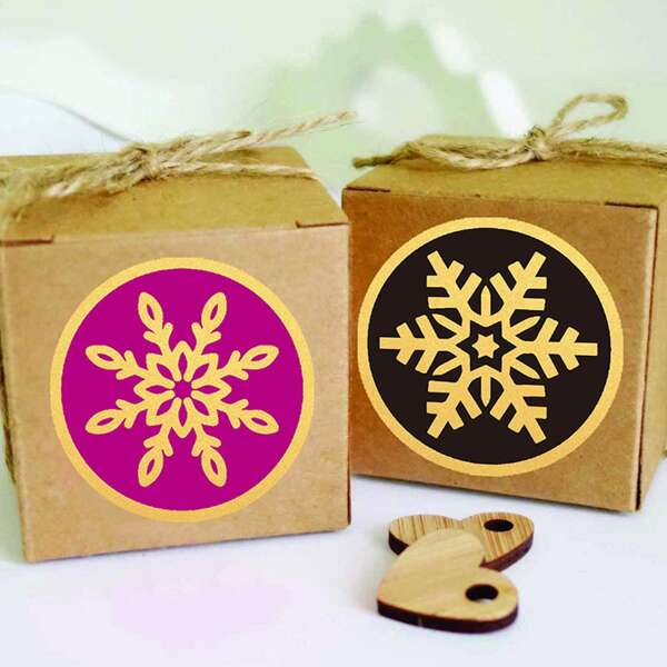 

1roll Snowflake Print Sticker, Multicolor