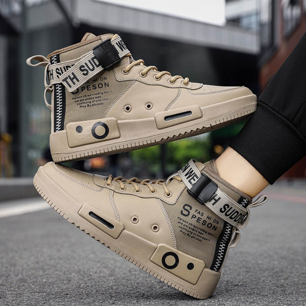 

Men Letter Graphic Lace-up Front Sneakers, Beige