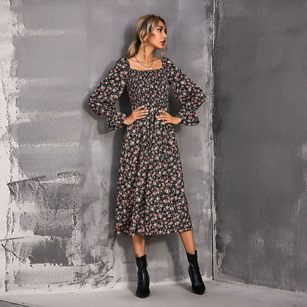 

Bell Sleeve Shirred Bodice Ditsy Floral Dress, Multicolor