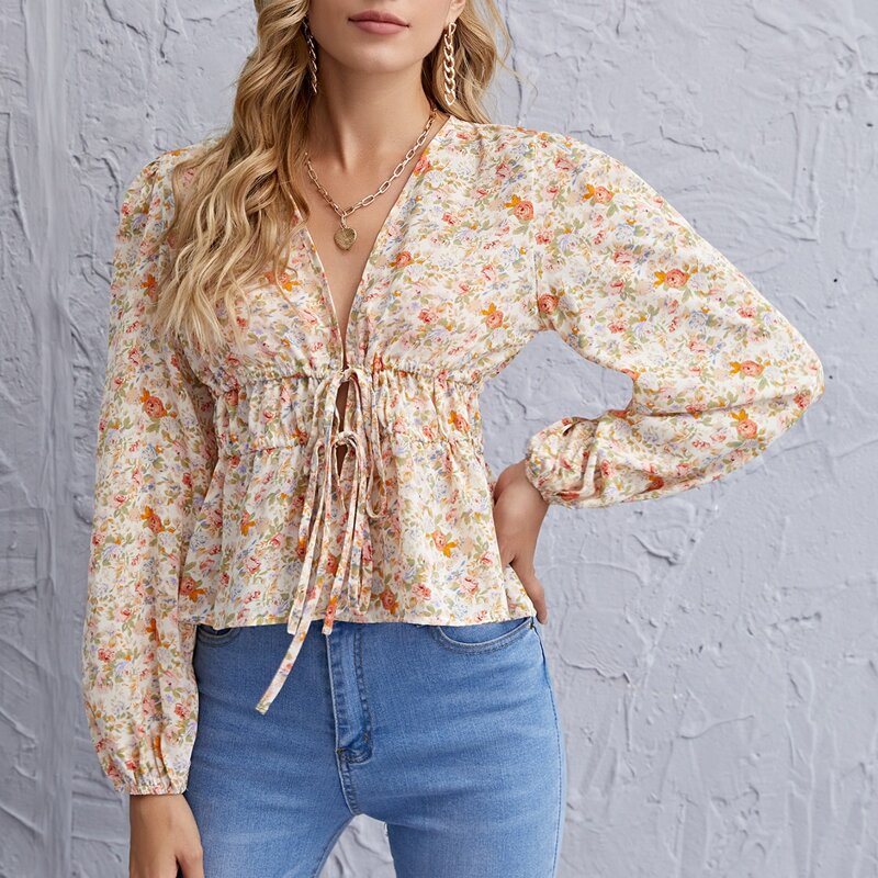 

Tie Front Ditsy Floral Print Top, Multicolor