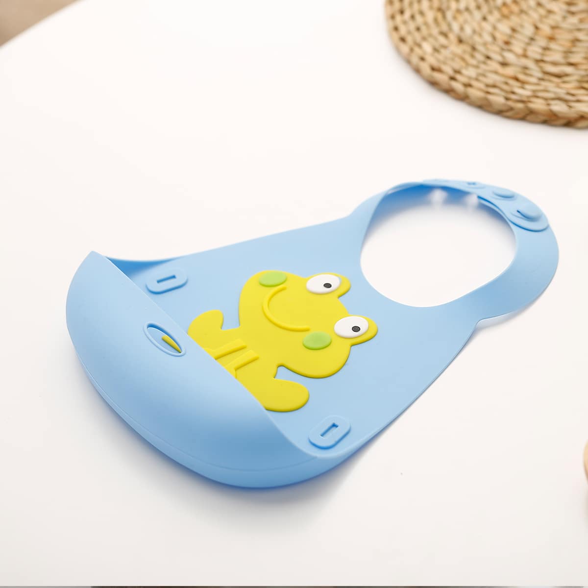 

1pc Kids Adjustable Silicone Bib, Blue